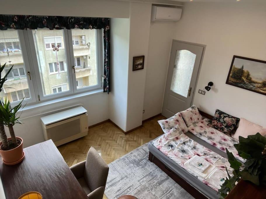 Awesome, 15 Mins To Center Home Budapest Exterior photo