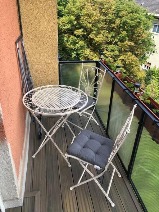 Awesome, 15 Mins To Center Home Budapest Exterior photo